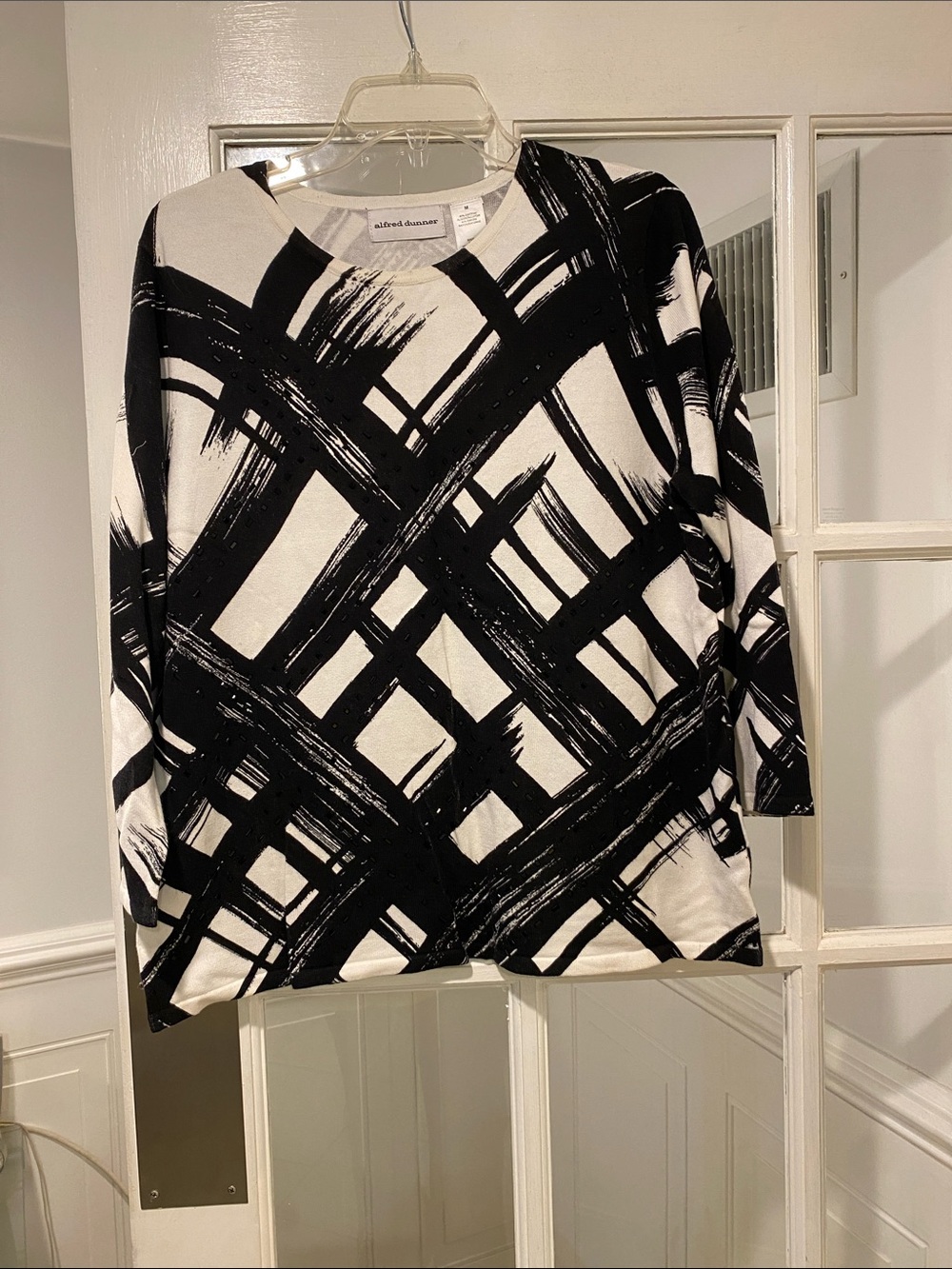 Alfred Dunner size Medium Sweater good condition